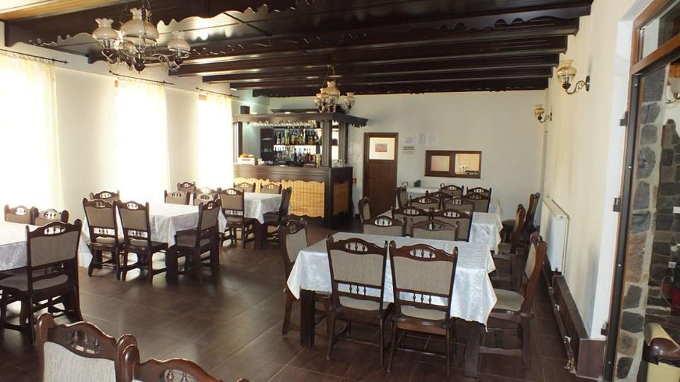 Pensiune Restaurant La Pogace Săpînţa Esterno foto