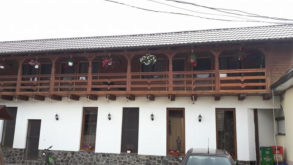 Pensiune Restaurant La Pogace Săpînţa Esterno foto